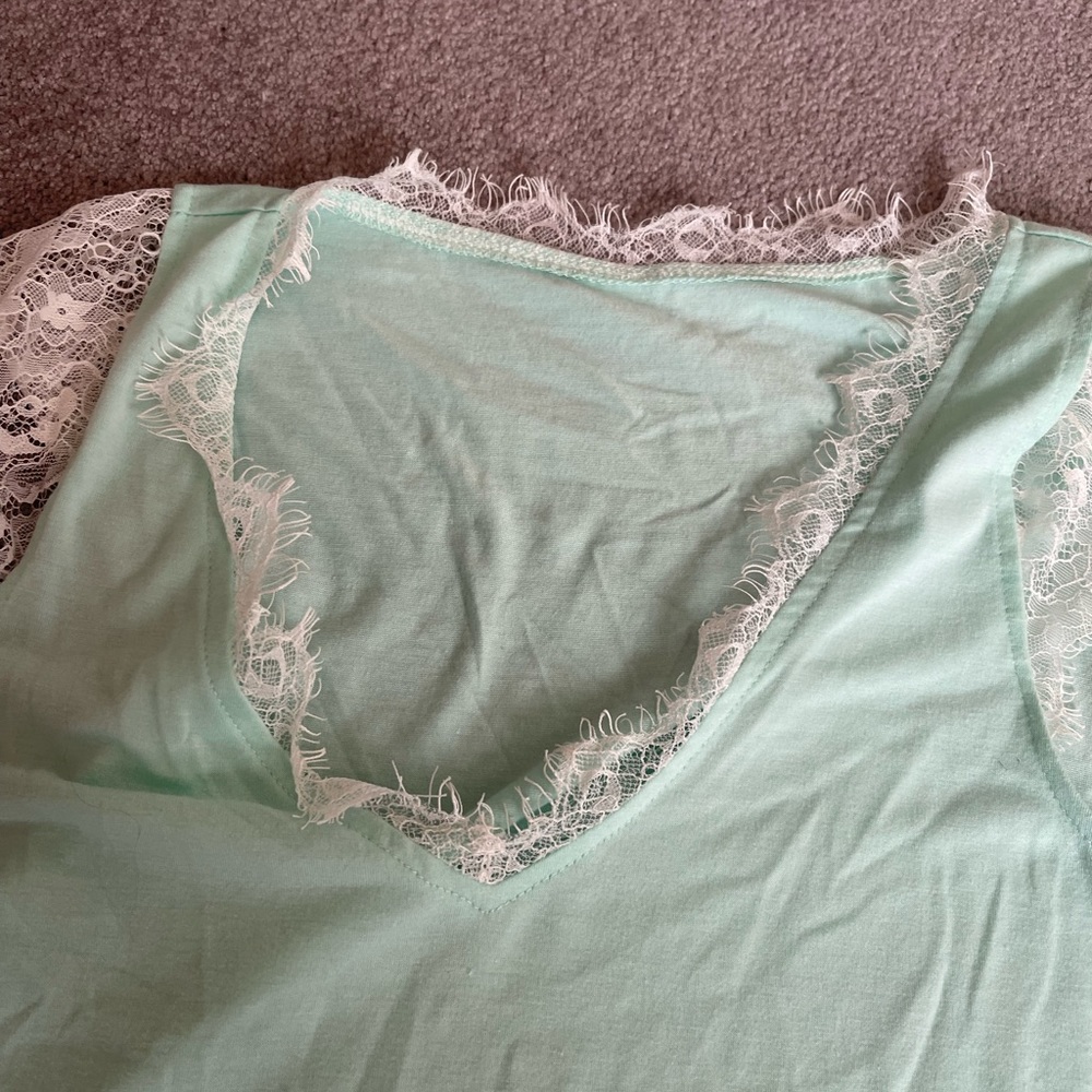 Sleep shirt with lace - Picture 3 of 5